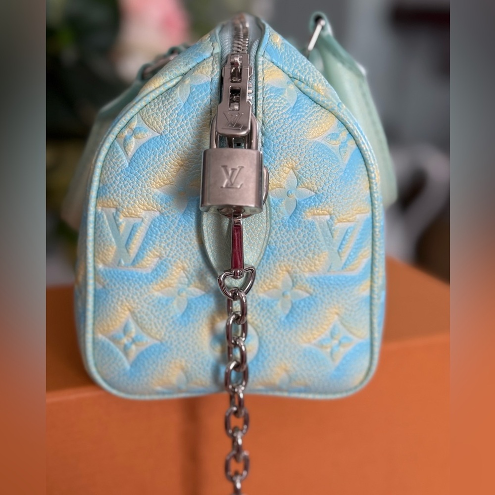 LOUIS VUITTON Summer Stardust Monogram Speedy Bandouliere 20 NWT Full inclusion - Picture 5 of 16